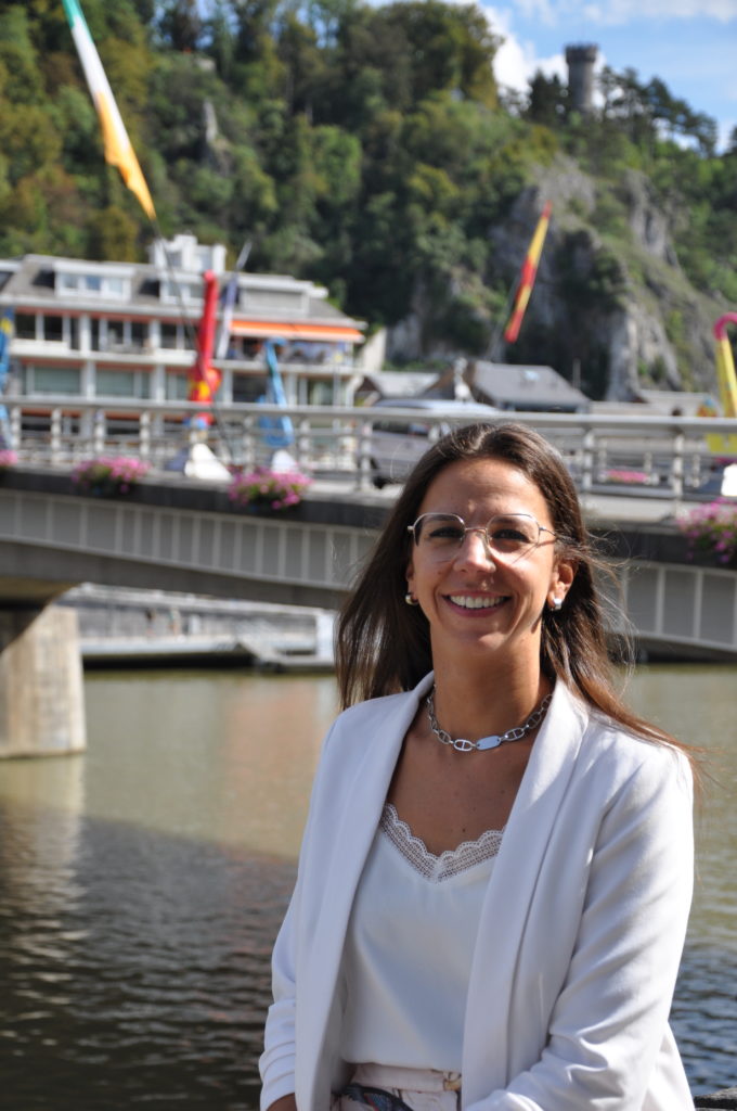 assistante administrative à Dinant